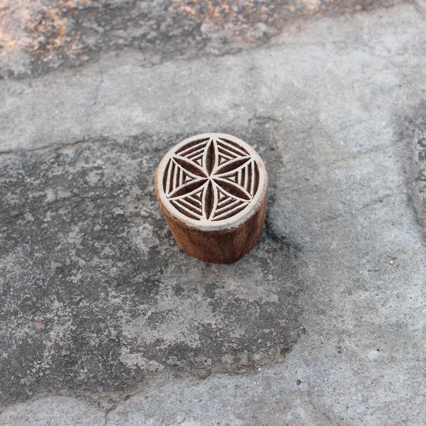 Flower Wood Block Stamp Mandala Stamp Carve Wooden Stamp Indian Wood Block Stamp For Printing Henna Design Soap Making Stamp Circle Textile